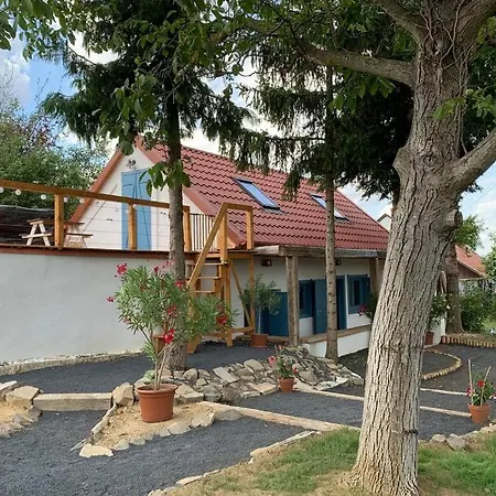 L'Essence Cottage Holiday home *